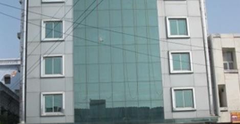 Hotel Amber Lakhnaú Exteriér fotografie